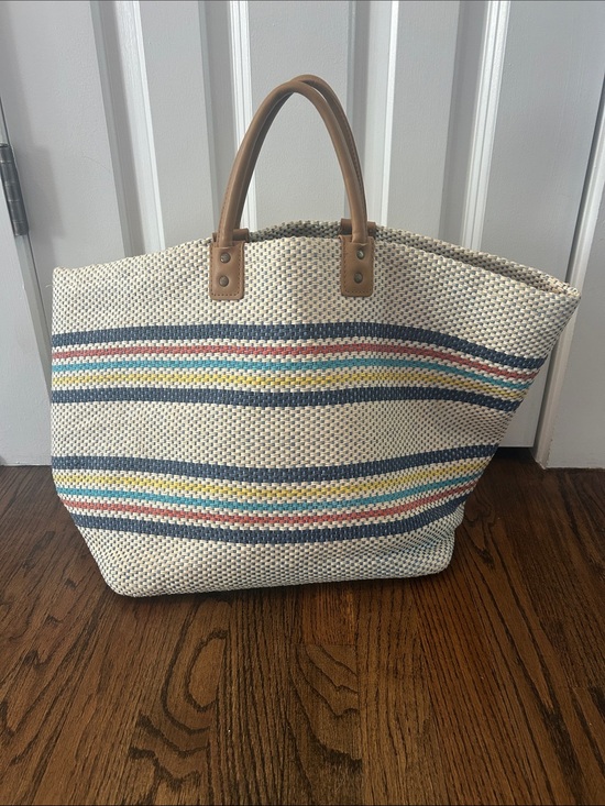 Francesca's Collections Handbags - Francesca's Collections Cream Woven Beach Tote Navy Yellow Pink Stripes pool bag